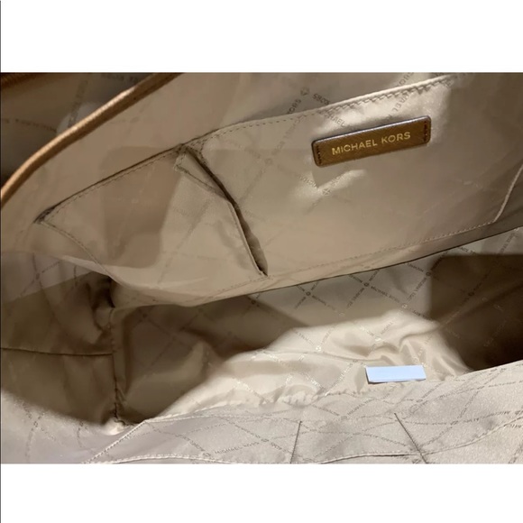 Gaby’sBags👜💕- Michael Kors Large Laptop Tote - Picture 6 of 6